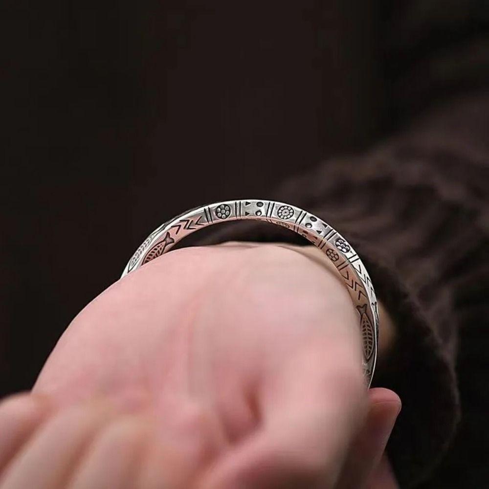 Retro Style Vintage Carved Totem Bracelet Opening Design Silver Color Fish Sleeve Bracelet  Gift