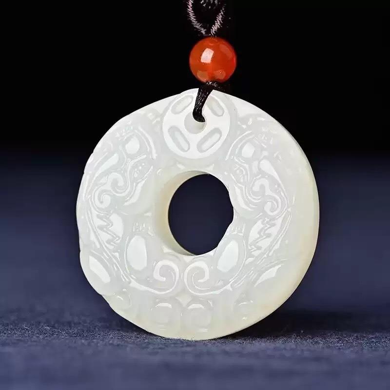 Hot-selling Woven Bells, Jade Rings, Necklaces, Safety Buckles, Woven Pendants, Wind Girlfriends, Students