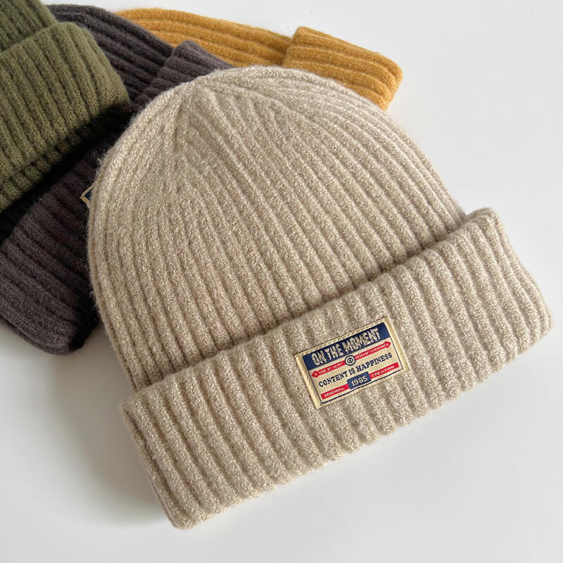 On the Moment Vintage Label Beanie IVORY ivory