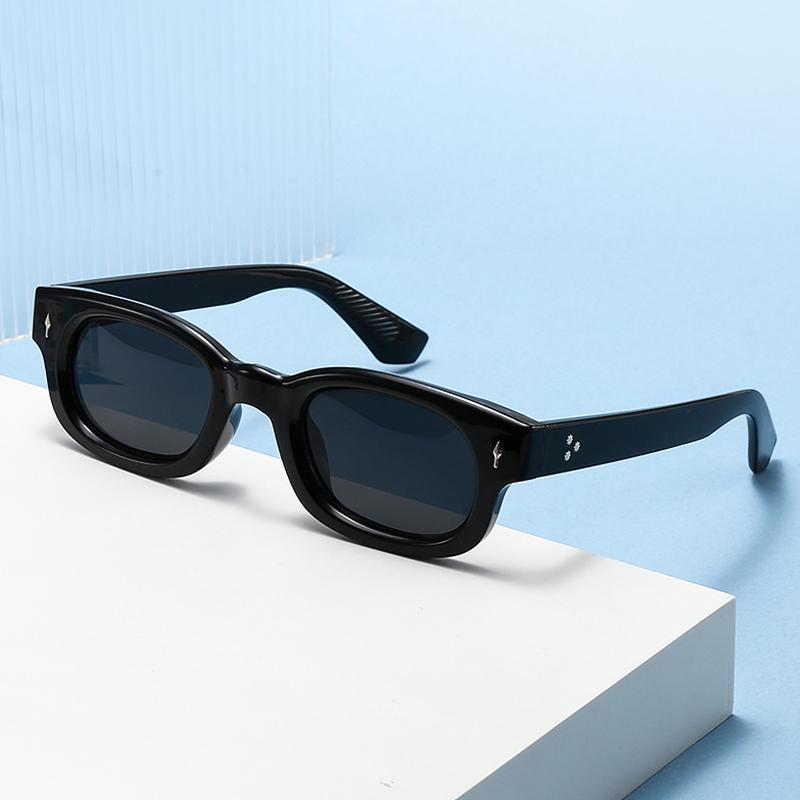  New Retro Small Square Candy Color Sunglasses Women Fashion Trending Rivets Men Green Sun Glasses Shades UV400