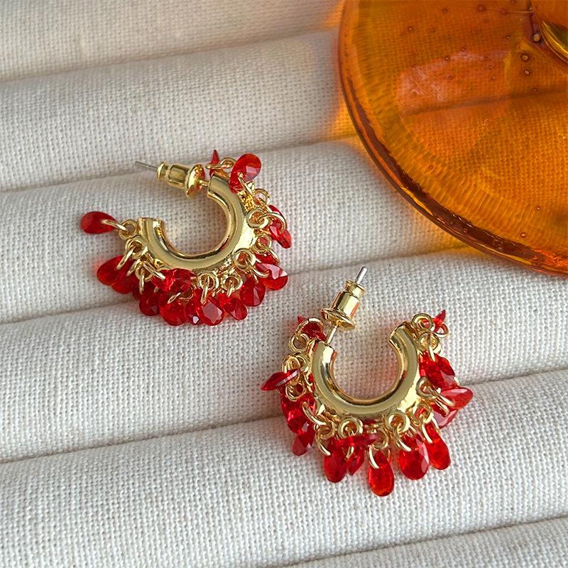 

Серьги-кольца Rain Pine C-образной формы с цирконами колотый лед - Минималистичный и элегантный дизайн золотой