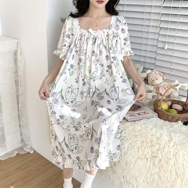Women's Plus Size Ice Silk Nightdress - Summer Over-the-Knee, High-End, Loose Fit, Thin Section for Sizes Up To 300 Jin