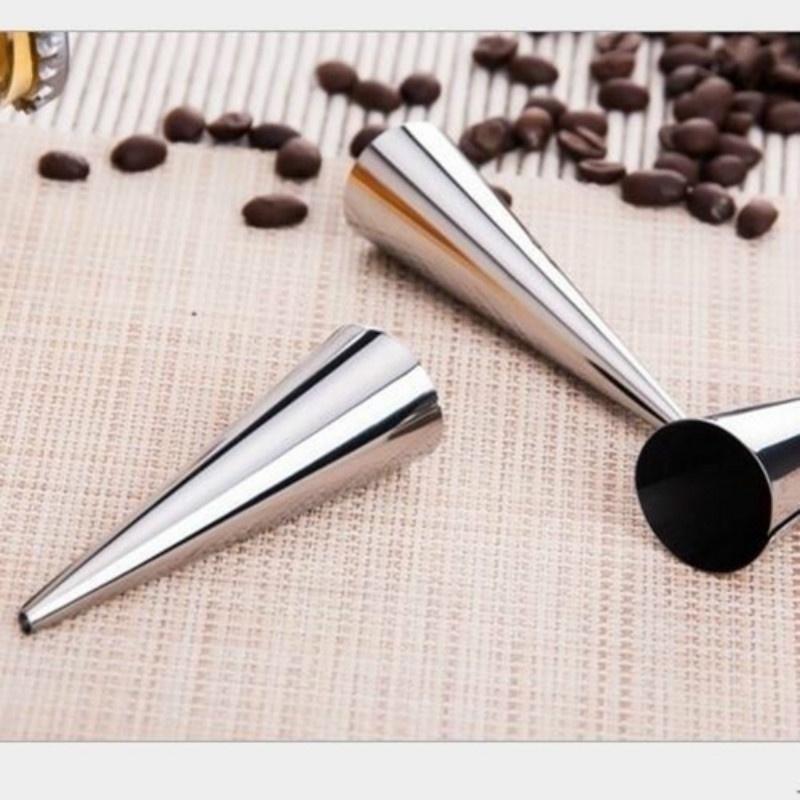 6 ცალი უჟანგავი ფოლადის კონუსის ფორმის სპირალური კრუასანის დანიური წვეტიანი ლითონის სპირალური საცხობი ხელსაწყო კრუასანების რულეტის პურის დასამზადებლად (ფერი: ვერცხლი)