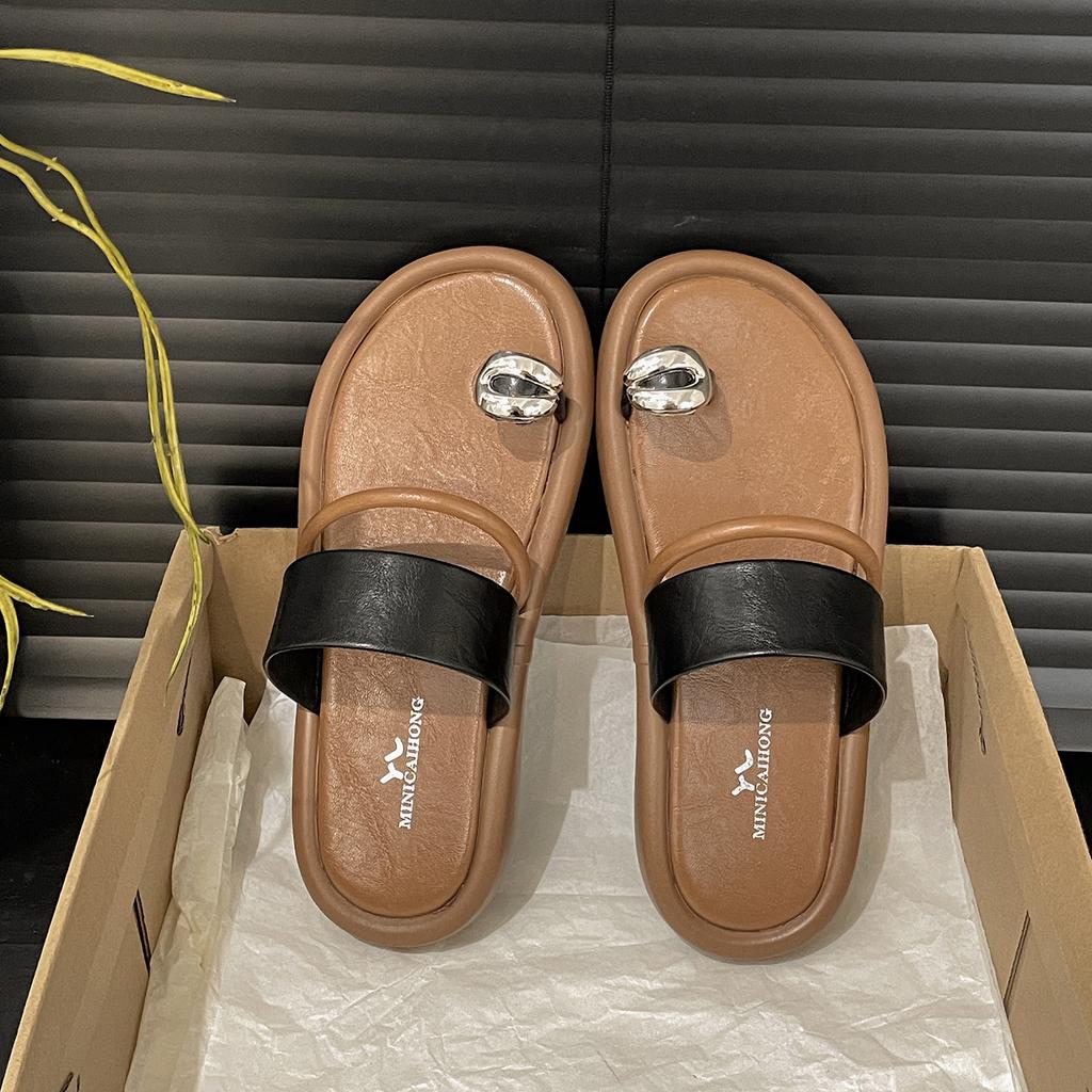 Fashion trend retro non-slip thick-soled one-word slippers women's summer wear 2025 new models with skirts French sandals