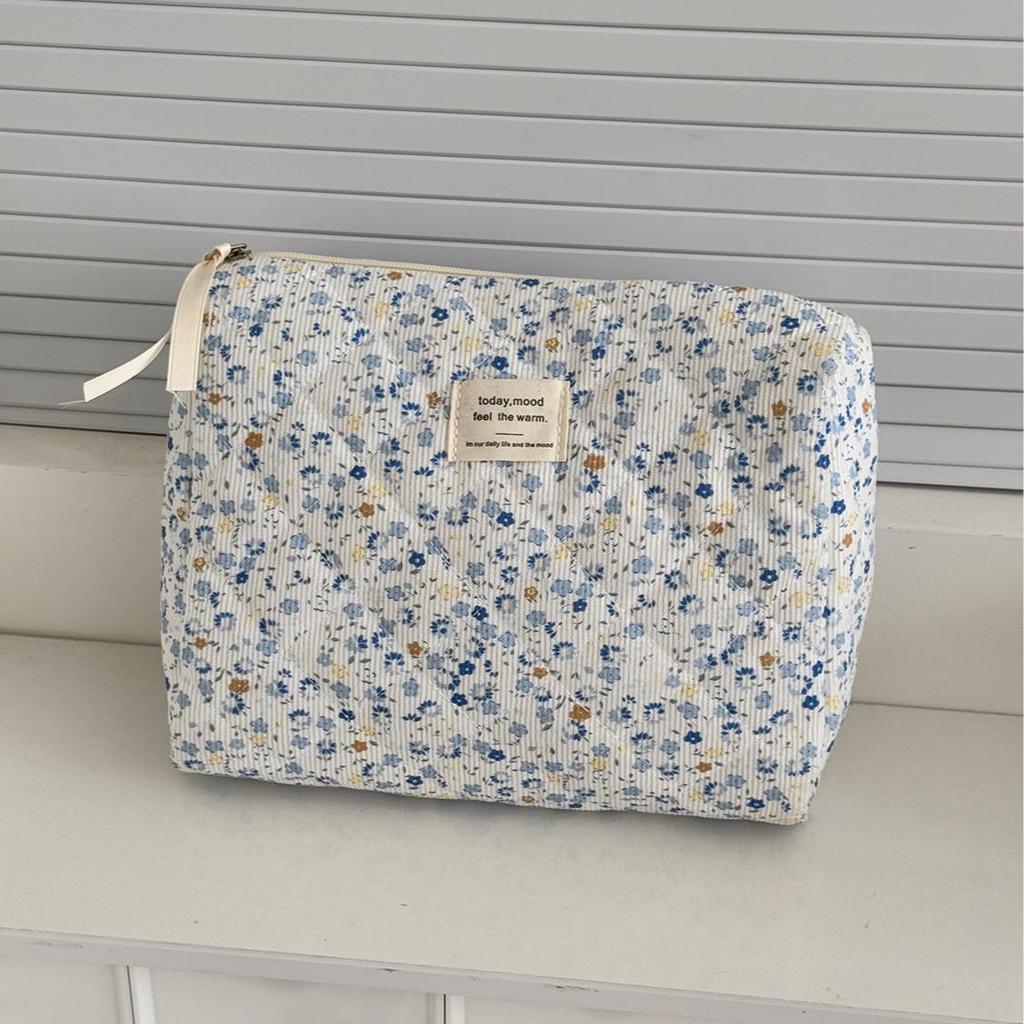 Spring Fresh Blue Floral Corduroy Makeup Bag - Portable & Versatile Storage