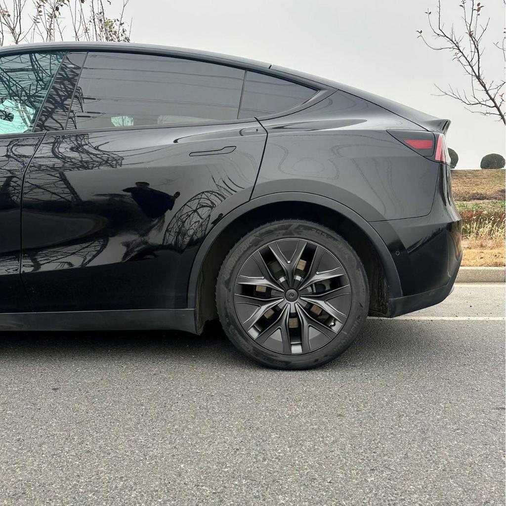 19-Inch Decorative Wheel Cover for Tesla Model Y (2021-2024) - Full Coverage Protection