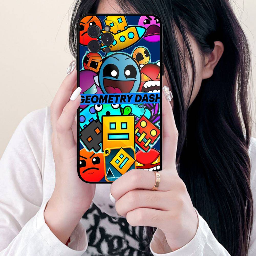 Game Geometry Dash For IPhone 17 16 15 14 13 12 11 Pro Max 13 17Air Shockproof Soft Phone Cases Coque