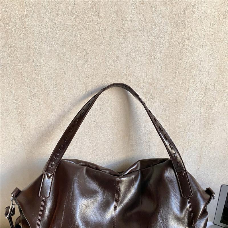Glossy Faux Leather Hobo Bag Women Fashion Shoulder Bag With Adjustable Strap Soft Texture Handbag Everyday Use
