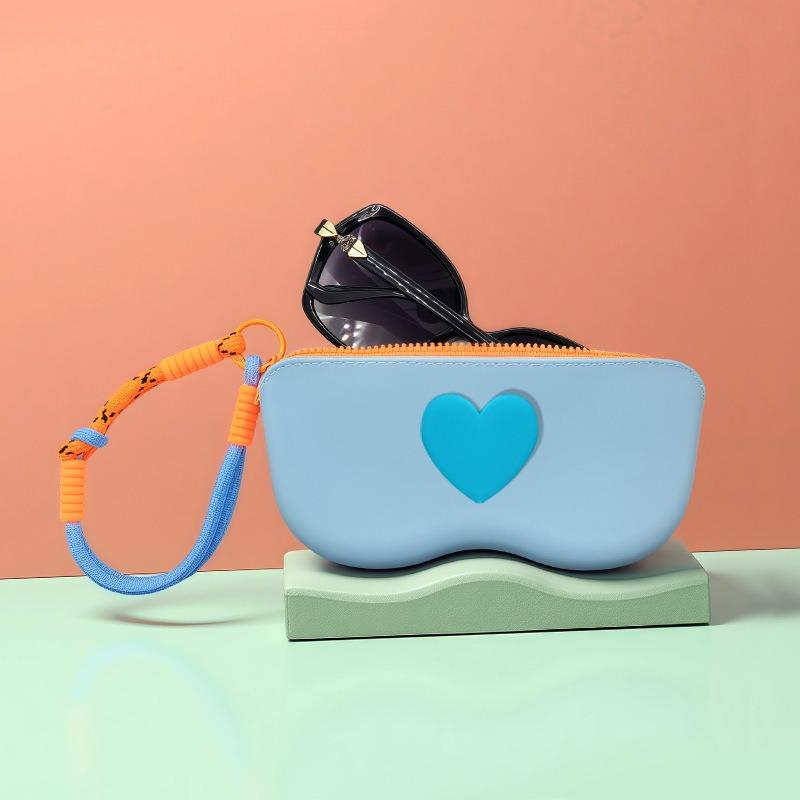 New Heart-Shaped Silicone Eyeglass Storage Bag Fashionable Travel Portable Sunglasses Protective Coverstorage Bag Silicone Bag