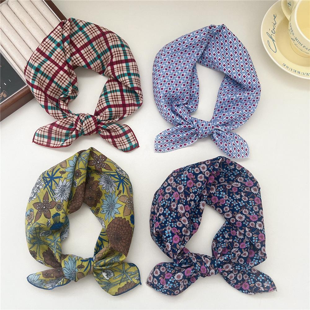 Versatile Women's Cotton Linen Silk Scarf – Spring/Autumn Neck Protector & Fashionable Head Scarf with Foreign Style