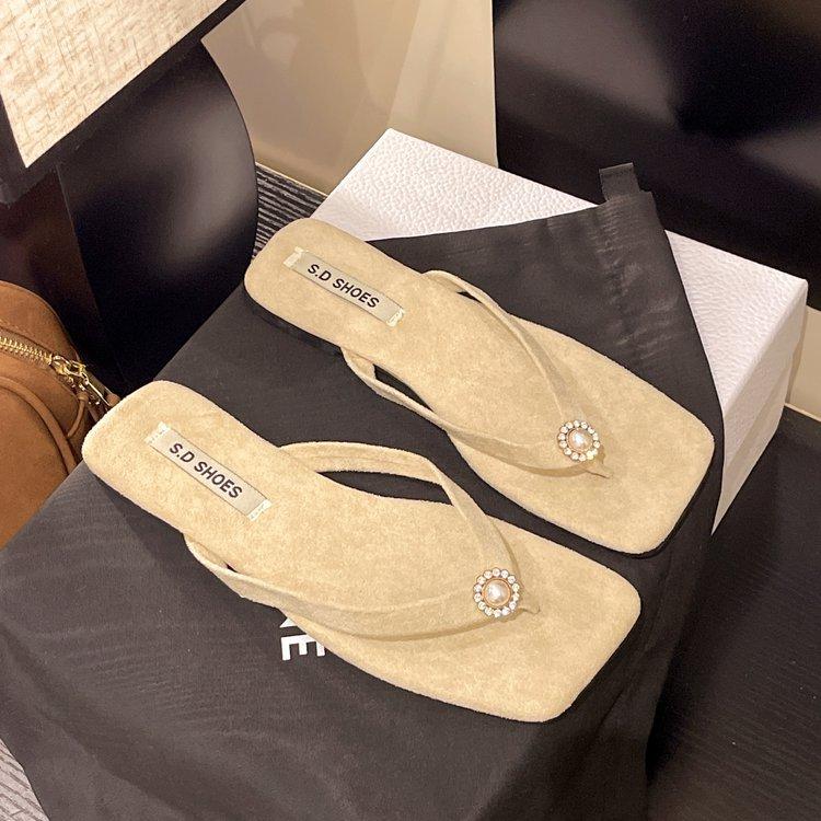 Flat-bottomed Small Fragrant Wind Slippers Women's Shoes Summer Wear 2025 New Gentle Fairy Wind Toe Sandals Flip-flops