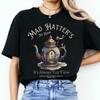 Stampa Vintage Alice nel Paese delle Meraviglie Cappellaio Matto Festa del Tè Comfort Maglietta Unisex Divertente Light Academia Da Lettore Maglietta Y2K Streetwear