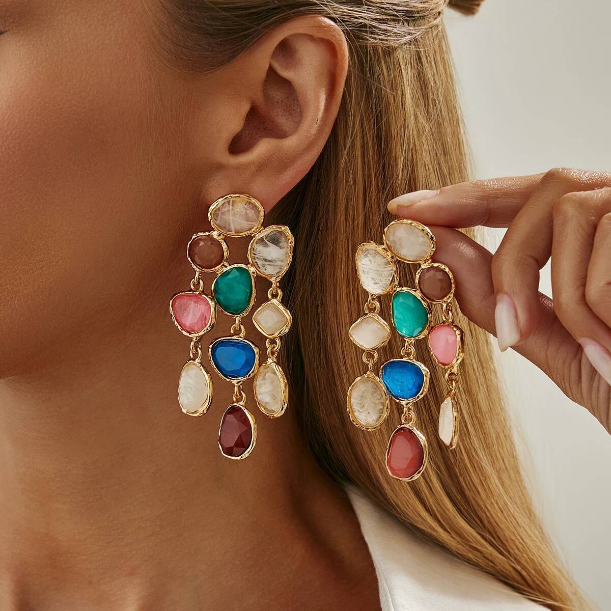 

Salircon Elegant Colorful Acrylic Rhinestone Tassel Drop Earrings for Women Vintage Irregular Metal Oval Earring Wedding Jewelry