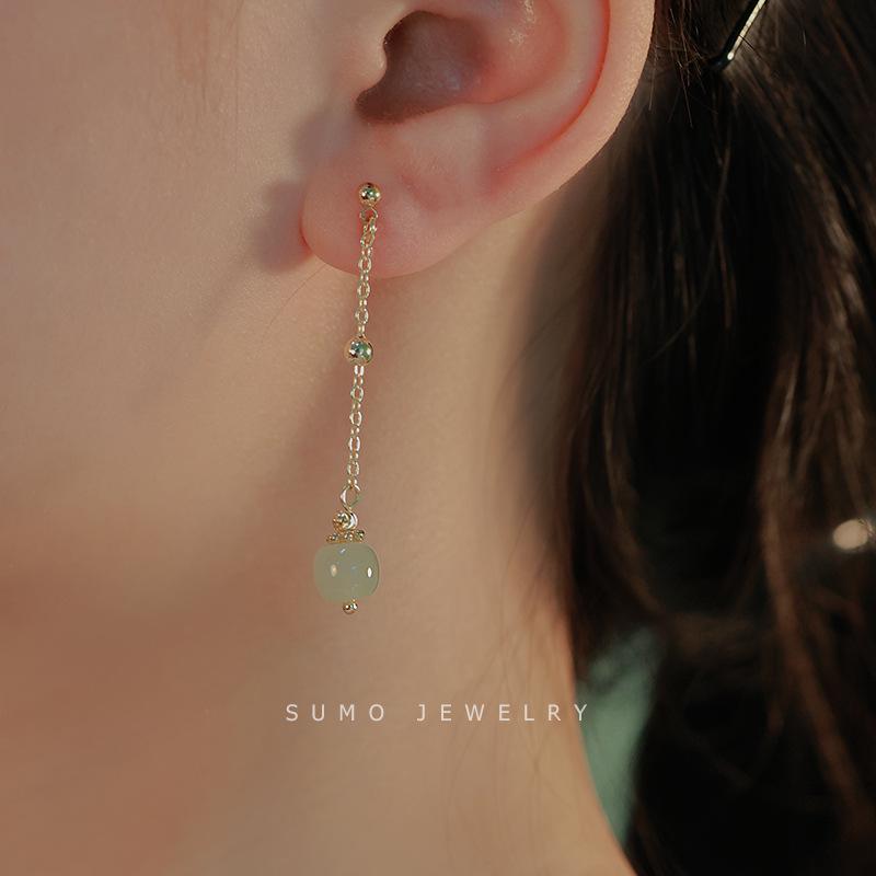 Hetian Jade Earrings: Women's Cool, Elegant, Versatile Japanese Design