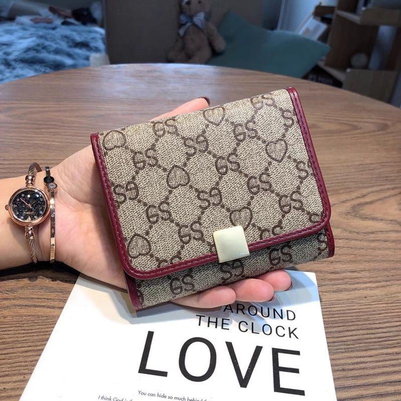 

Официальный сайт Маленький кошелек C & K Женский 2025 Новое поступление Натуральная кожа Легкий Маленький Длинный Большая вместимость Подходит для мобильного телефона Оригинальные товары Short luxurious wine red