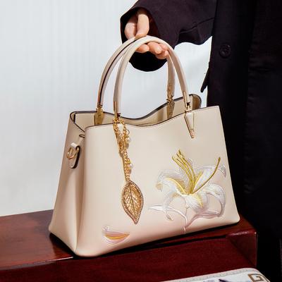 New Chinese Style National Style Bag Handbag High Sense Medium Women Embroidery Mother Bag Large Capacity Cheongsam Bag Gift