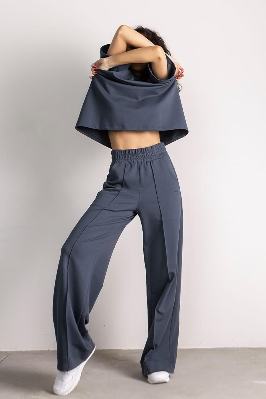 

Костюм футболка та штані-палац Totalfit (88415) 44(M) імперська синього кольору