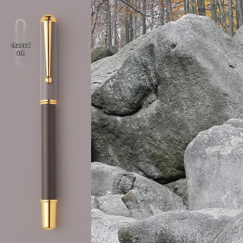 Children's Fine Nib Fountain Pen Set with Engravable Option, Includes Replaceable Ink Cartridges for Student Calligraphy Practice.