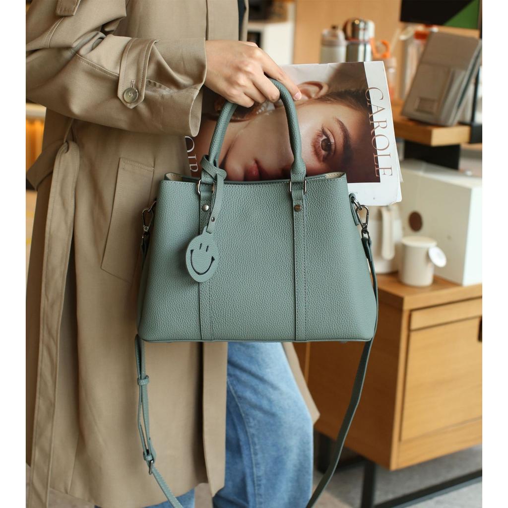 Cowhide Shoulder Women's Bag, Large Capacity Messenger, Women's, Stylish and Simple Shopping Bag, Multi-compartment