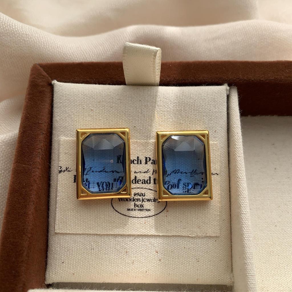 Rectangle Crystal Transparent Stud Earrings Resin Translucent Retro Gorgeous High Sense Exquisite Earrings Women