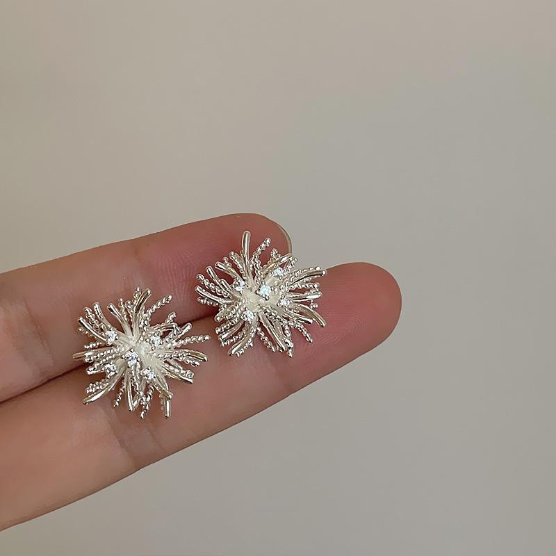 Silver Color Firework-shaped Stud Earrings Irregular Flower Women's Unusual Earrings Bohemian Simple Deisgn Ear Accessories