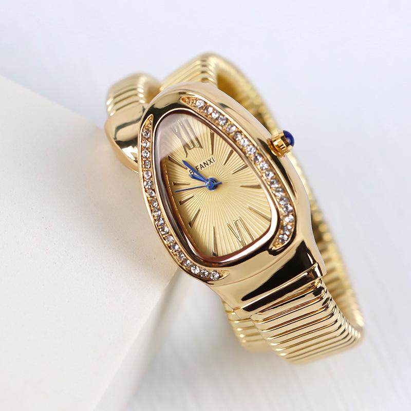Women Quartz Watch Luxury Diamond Vintage Roman Numerals Gold Case Bangle Bracelet Orologio Watches Ladies Wristwatch