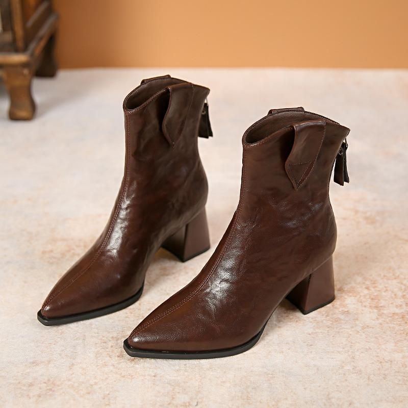 Pointed high-heeled short boots women's autumn and winter thick-heeled bare boots retro Martin boots fashionable versatile western cowboy boots