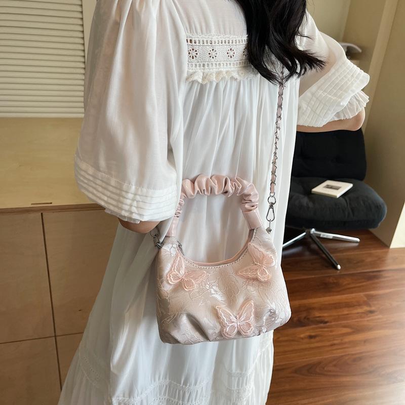 New Chinese handbag women's 2025 new fashion shoulder messenger bag embroidered three-dimensional butterfly armpit bag