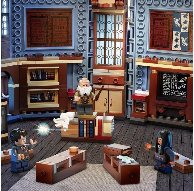 LEGO Harry Potter 76385 Hogwarts Moments: Class of Spells and Charms