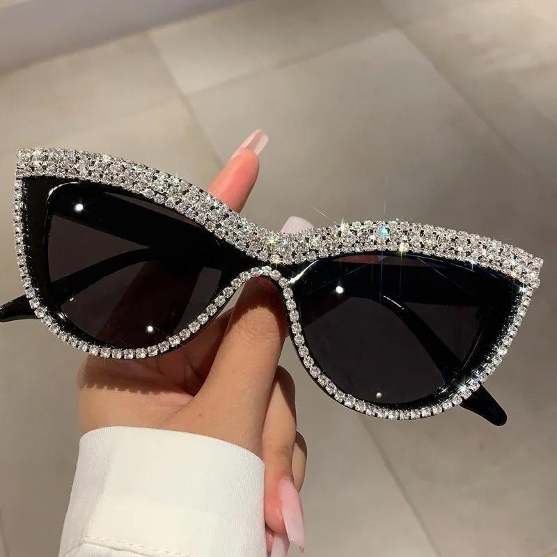 Vintage Diamond Cat Eye Triangle Sunglasses Women Rhinestone Decoration Eyewear Streetwear Rave Party Costume Sun Glasses