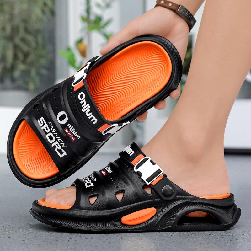 Sandals 2025 summer new fashion trend stepping on shit feeling two wear one-word drag couple travel wading beach shoes