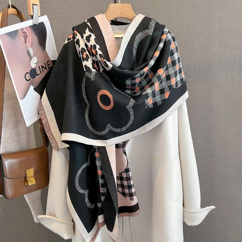 Fashion flower jacquard scarf women's autumn and winter imitation cashmere thickened warm scarf temperament outer shawl