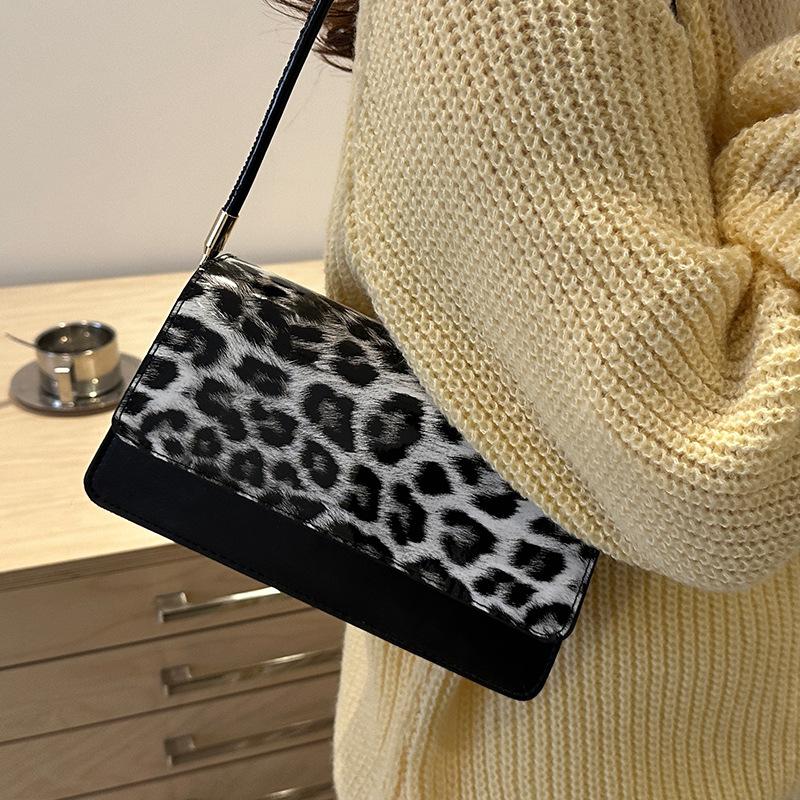 

Сумка с леопардовым принтом, женская, новая, модная, через плечо, женская, Ins Niche, универсальная, на одно плечо, подмышечная сумка