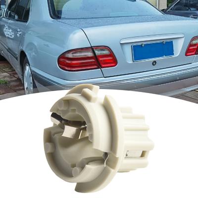 2 SZT Tylna Lampa Tylna Gniazdo Żarówki Uchwyt Dla Mercedes Dla W210 Dla W220 Dla R170 A1408260182 Podstawa Żarówki Tylnego Światła Części Samochodowe
