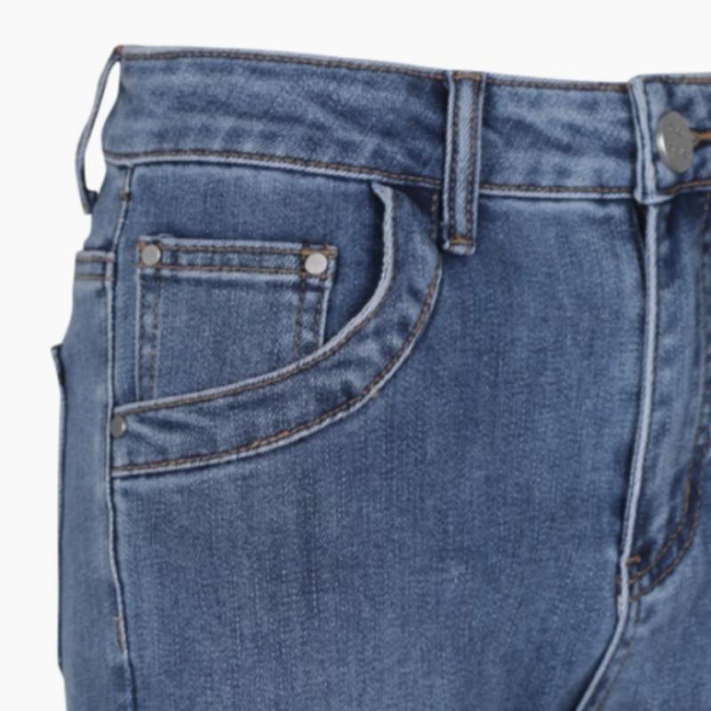 Benetton – Gerade geschnittene Jeanshose mit spitzer Tasche Badpa3411