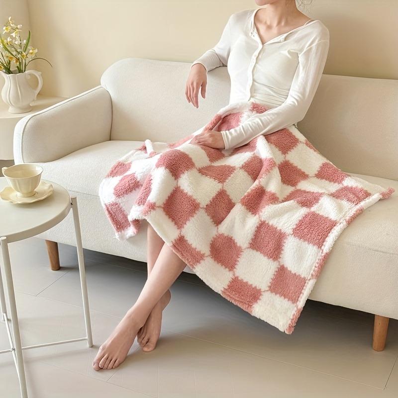 1pcs Soft Warm Checkerboard Flannel Taffeta Thickened Polyester Blanket  Nap Sofa Throw Gift Air Conditioner Decorative Blanket