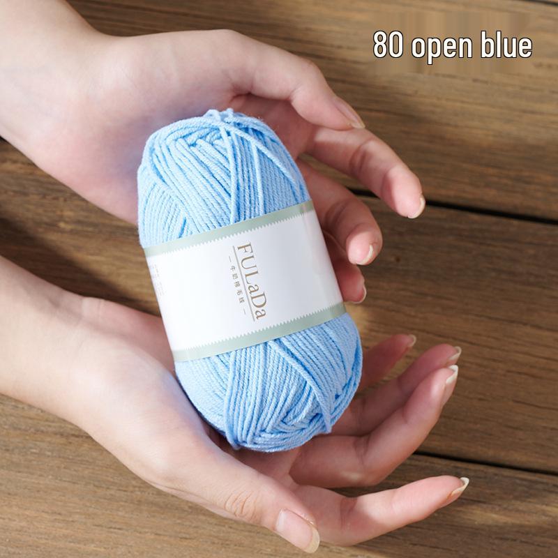 Baby 4-fädig gekämmte Milchbaumwollgarnknäuel zum Handstricken & Häkeln - DIY Puppe, Pullover, Schal Materialpaket