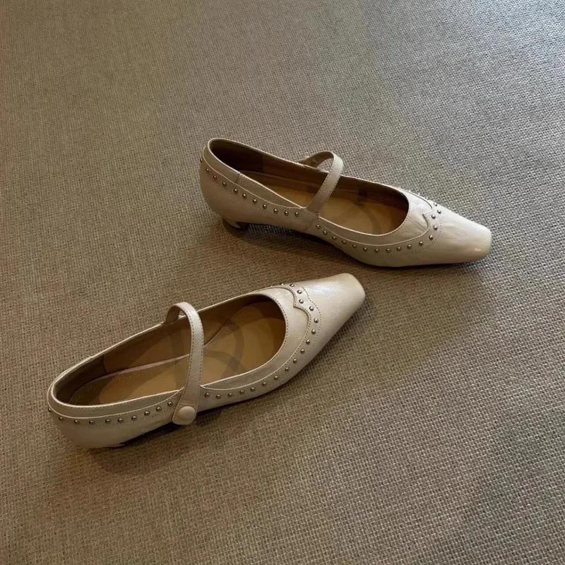 Low Heels Shoes Woman Flats Shallow Mouth Rivets Studs Female Moccasin Dress Retro Genuine Leather Rubber  Mary Janes PU