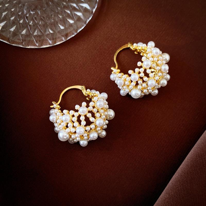French Retro Premium Imitation Rice Pearl Ear Buckle Earrings Real Gold Electroplating Light Luxury Niche Geometric Earrings 