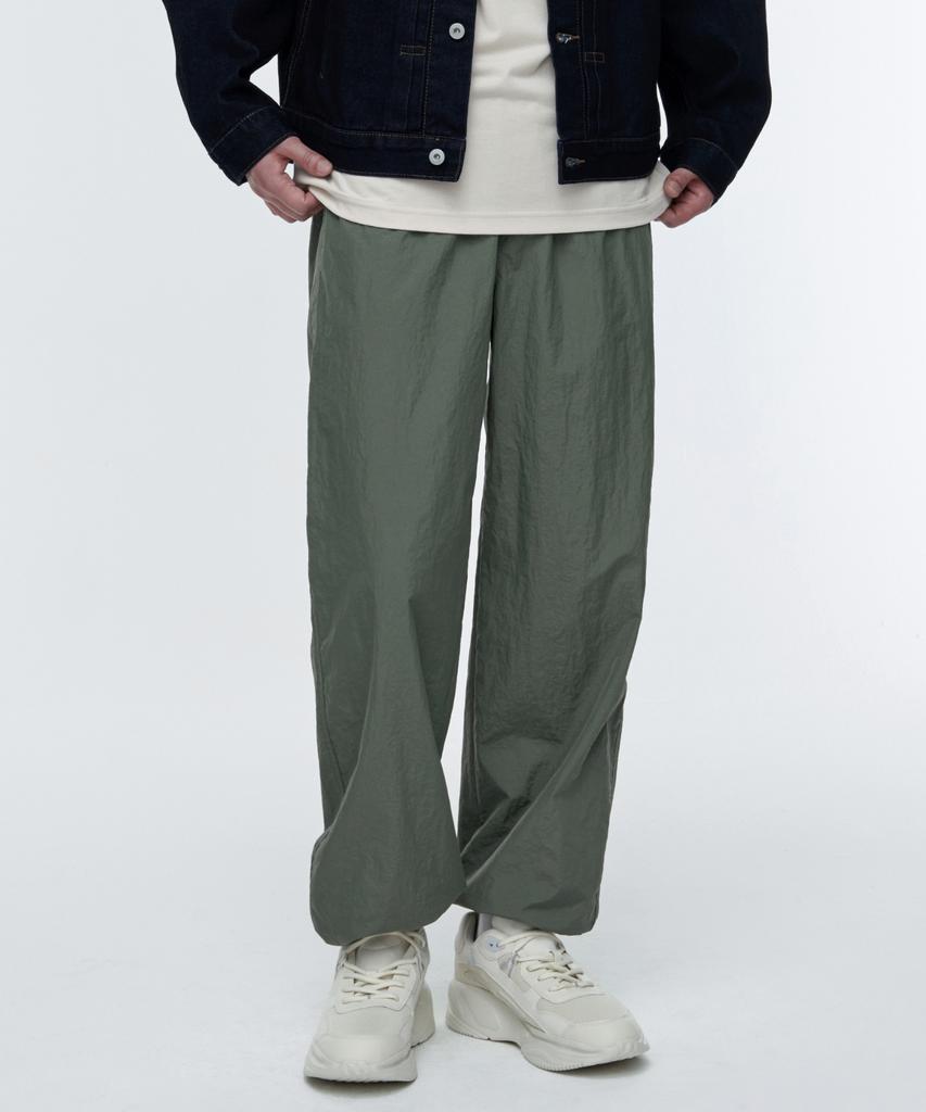 MUSINSA STANDARD Nylon Wide String Pants [Light Khaki]