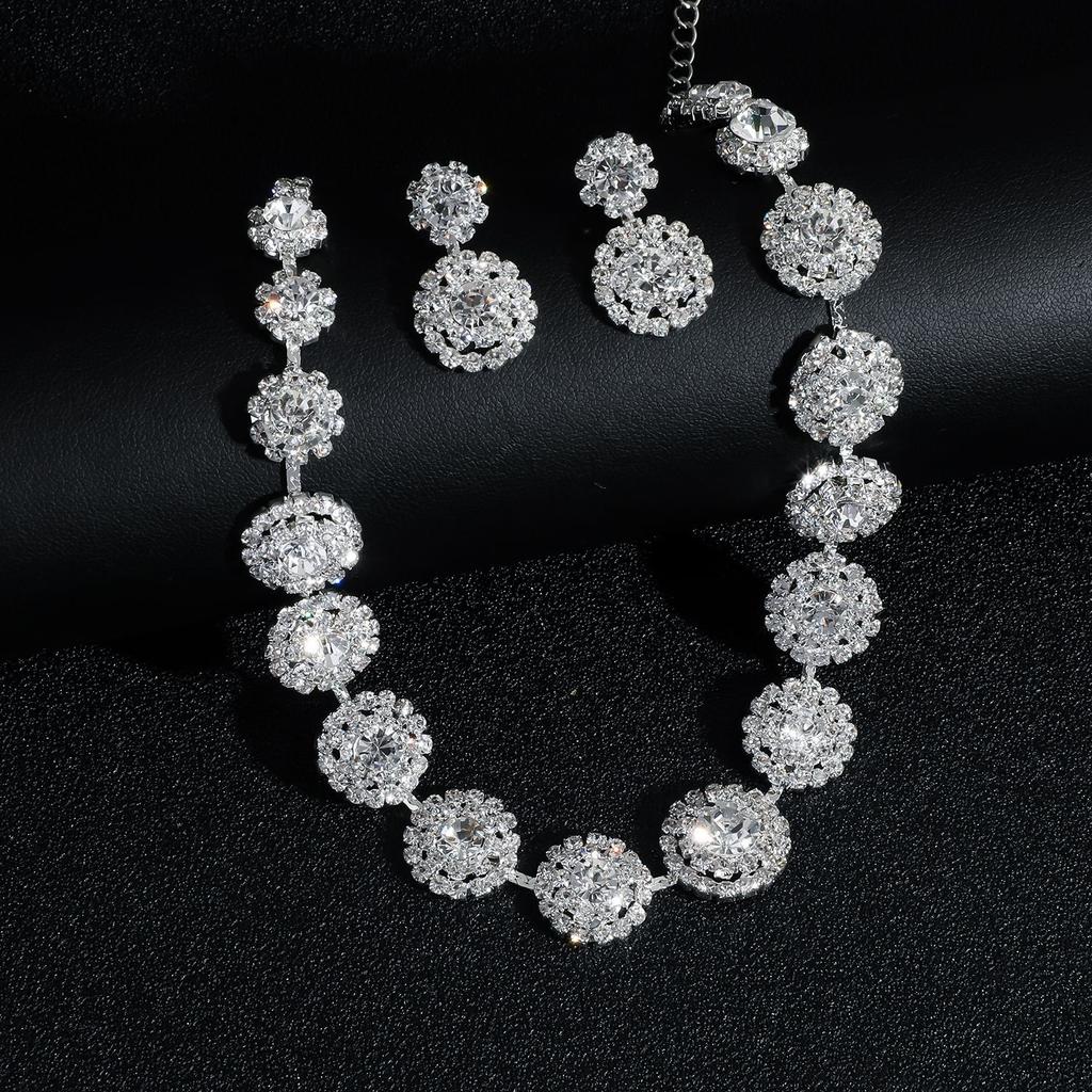 Premium luxury super flash diamond necklace earrings set, bridal earrings, wedding dress accessories
