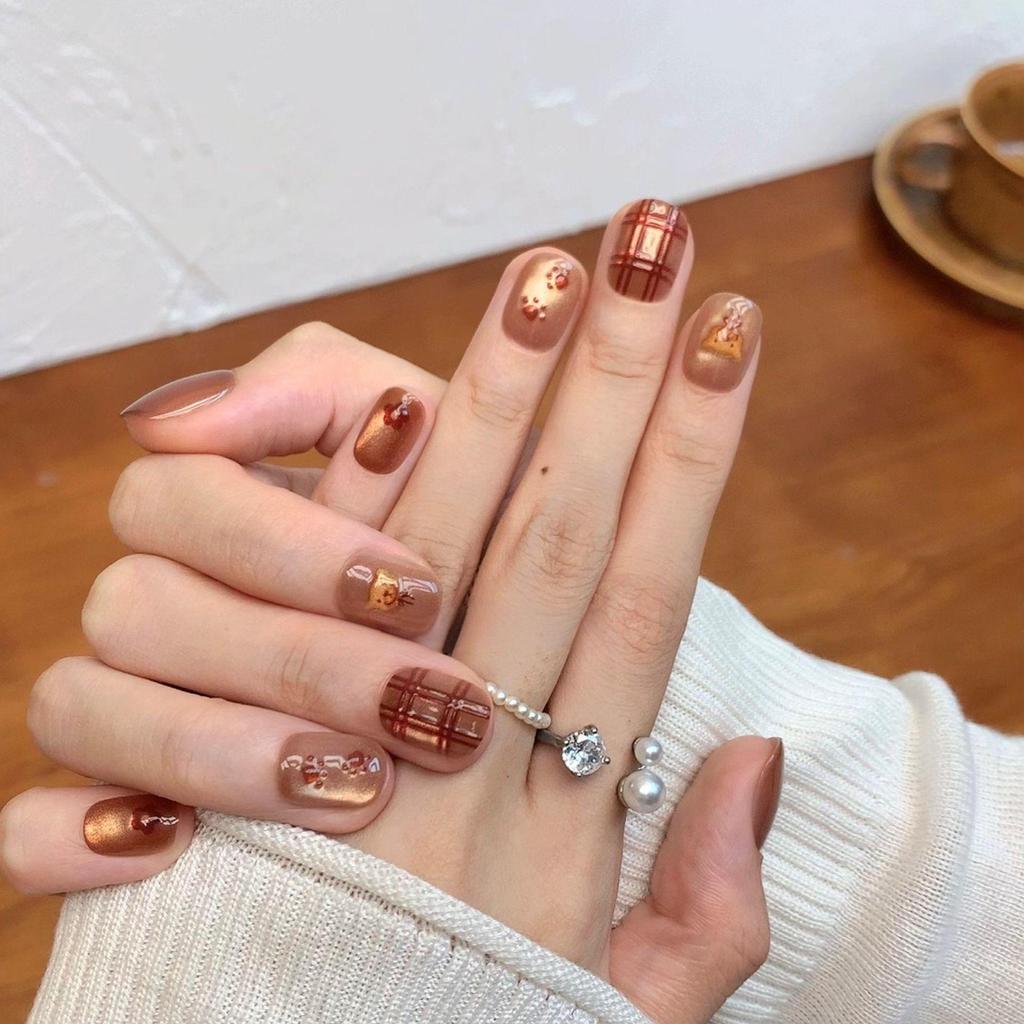 Autumn/Winter 3D Brown Bear Cat Paw Bean-Shaped Wearable Nail Stickers