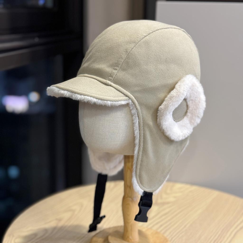 Neuer Winter Samt Ohrenschutz Hut zum E-Bike Fahren zum Warmhalten Lei Feng Hut für Studenten Männer und Frauen Warme Entenschnabel Fliegermütze