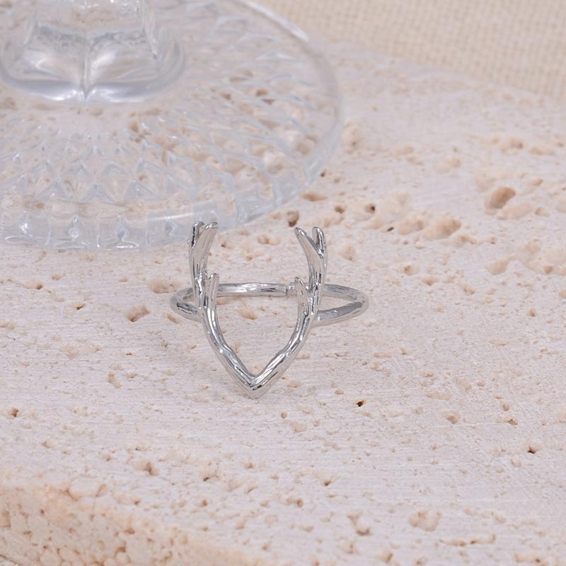 2025 New Fashion Simple Flower Ring INS Style Niche Design Unisex Ring Factory Wholesale Style1