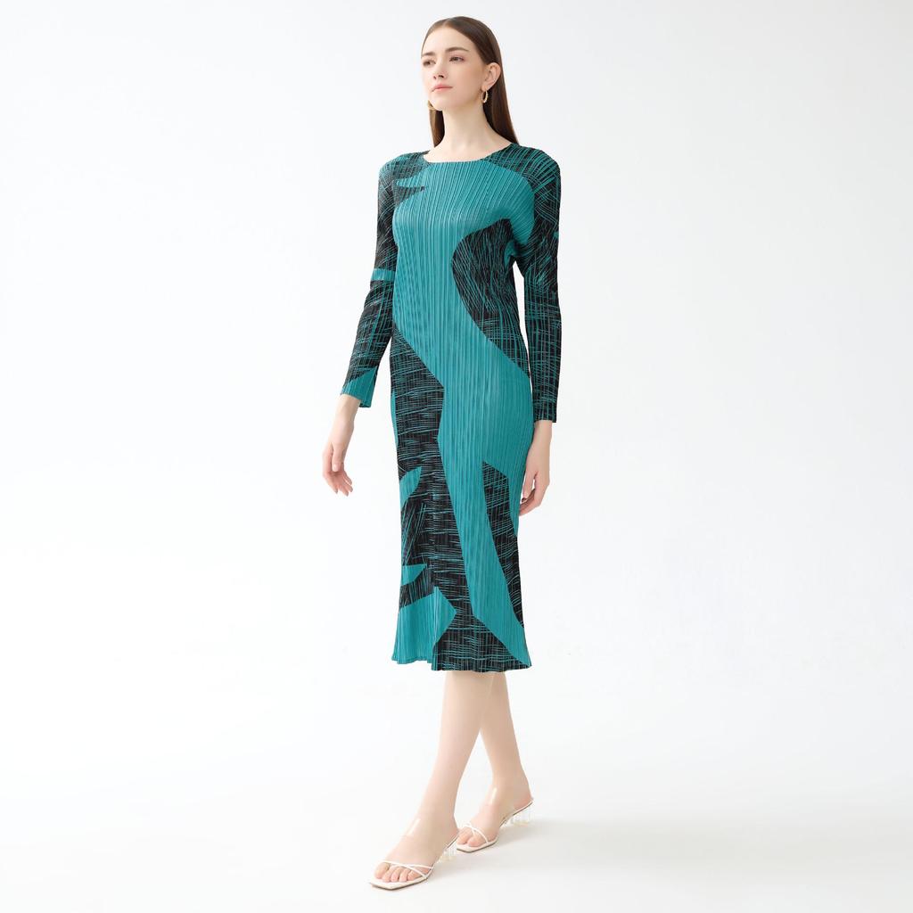 Elegantes A-Linien-Damenkleid: Frühling 2025, Rundhalsausschnitt, Kontrastfarbe, Lässiger Stil, Slim Fit, Langarm.