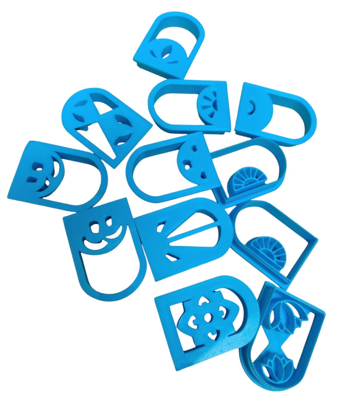 

@ Assorted Colour & Design Plastic Cake Block Shapes