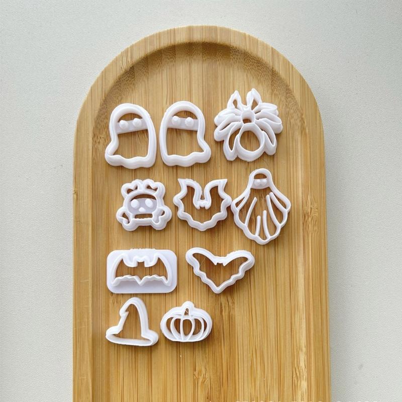 10Pcs Halloween Punpkins Bat Skull Clay Cutter Clay Earring Cutter Set for Earrings Making, Halloween Clay Earring Molds
