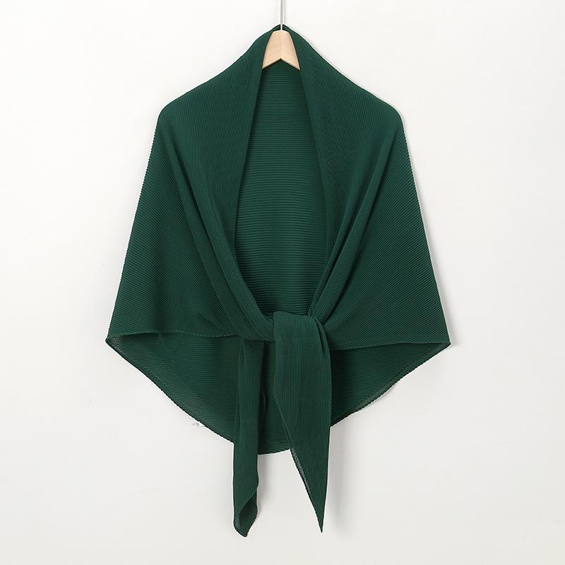 New solid color pearl chiffon wrinkled large square scarf fashionable Malaysia Indonesia solid color wrinkled headscarf scarf