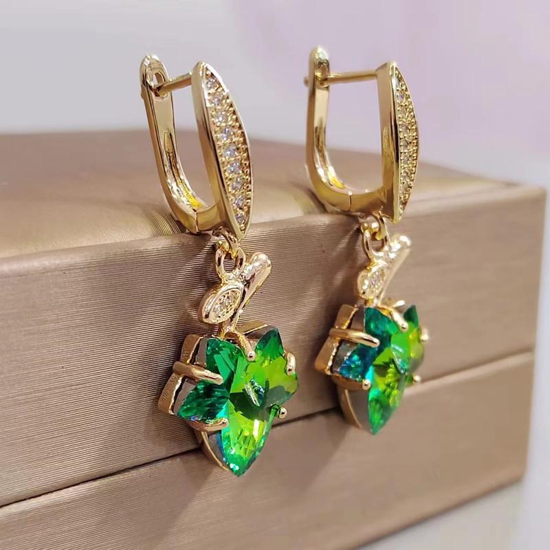 Korea Pink Zircon Maple Leaf Drop Earrings for Women Fashion Gold Color Earring Jewelry Wedding Party Accessories