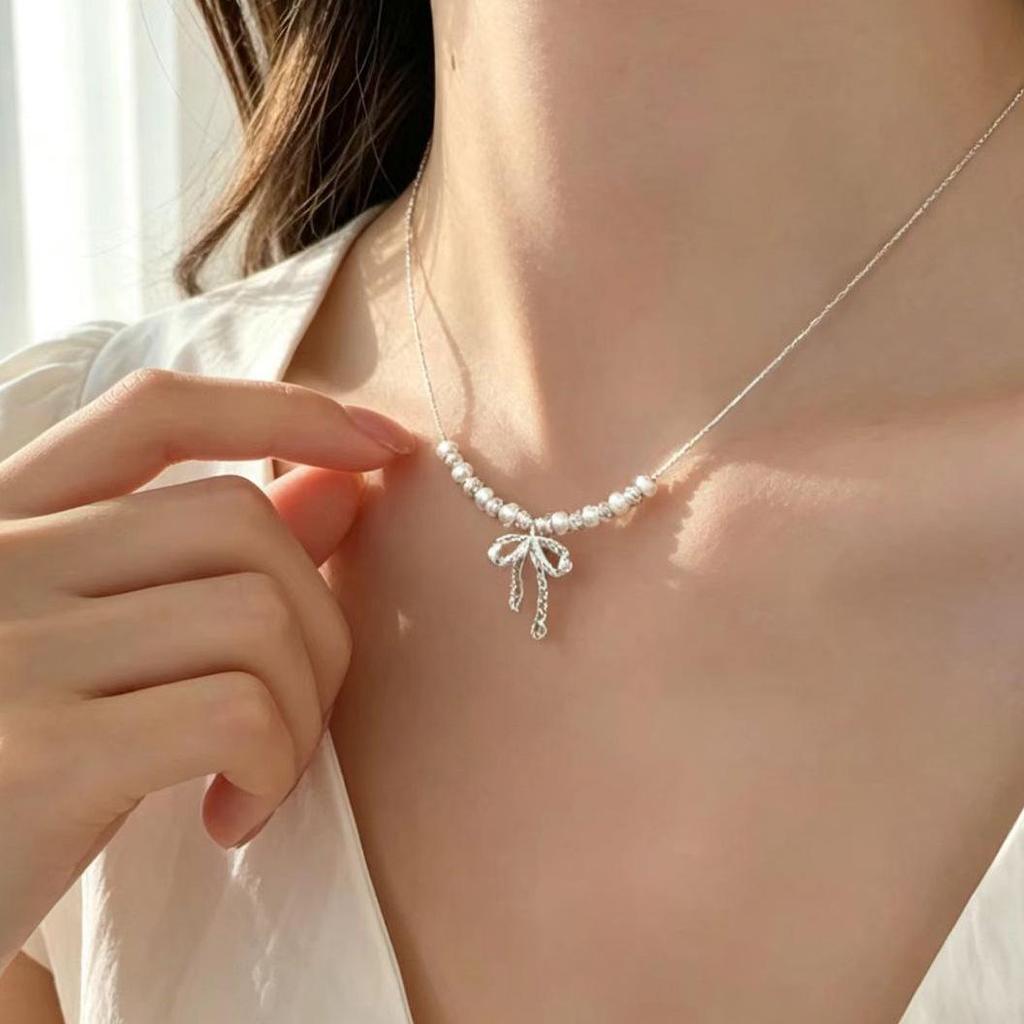 Korean Crushed Silver Bow Necklace: Elegant & Versatile Clavicle Chain for Women